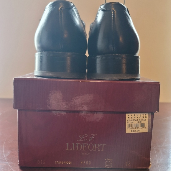 Shoes - Picture 5 of 5